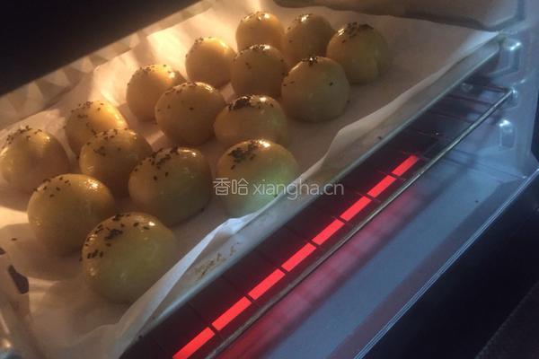 蛋黄酥的做法图解10