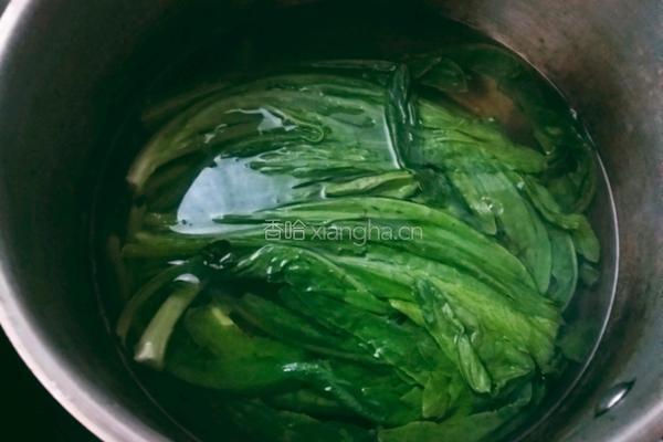白灼油麦菜的做法图解2