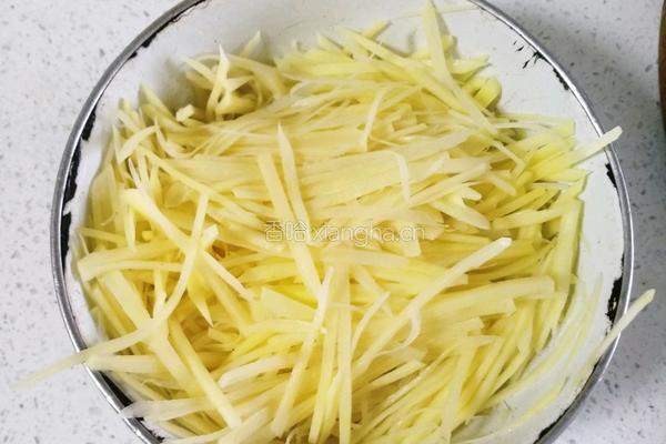 炝炒土豆丝的做法图解1
