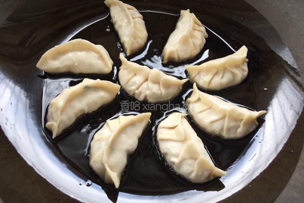抱蛋煎饺的做法图解3