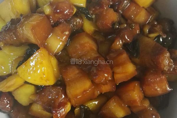 红烧肉炖土豆