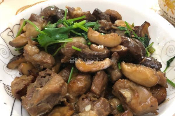 排骨焖花菇的做法图解6