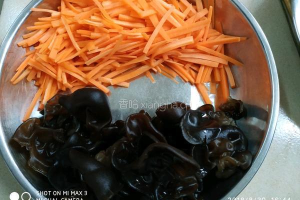 鱼（腐）香肉丝的做法图解2