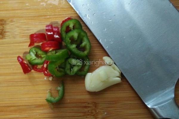 脆炒绿豆芽的做法图解2
