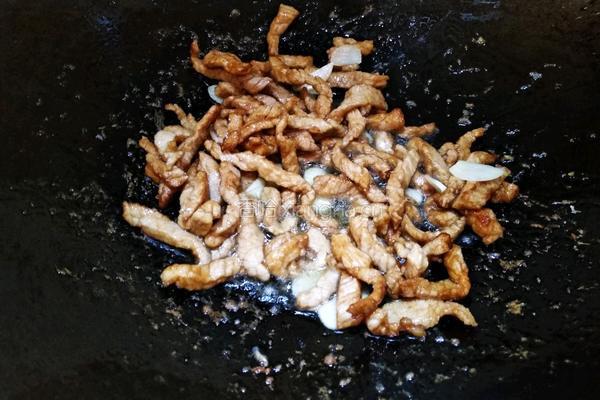 芹菜红椒炒肉丝的做法图解10