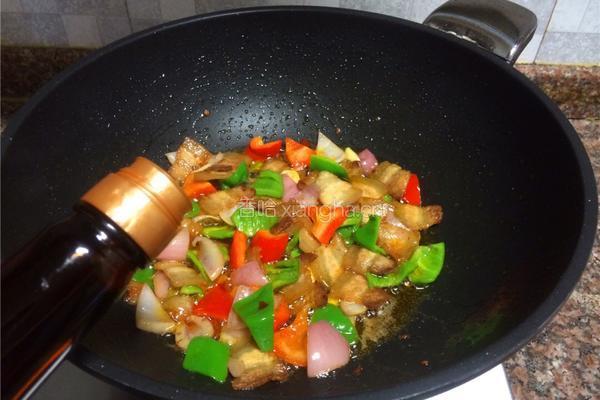 三色回锅肉的做法图解11