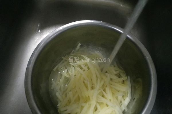 凉拌土豆丝的做法图解2