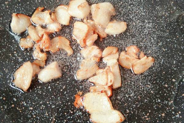 胡萝卜藕片炒肉的做法图解6