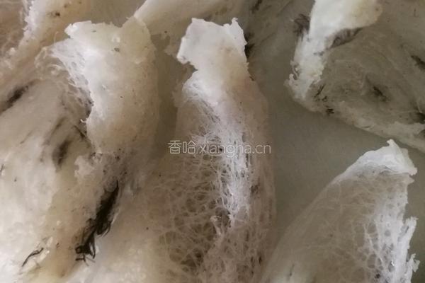 冰糖燕窝的做法图解1