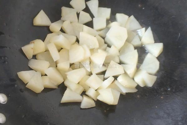 咖喱土豆的做法图解2