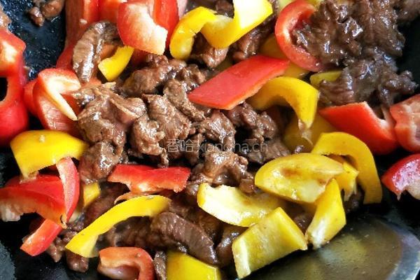 彩椒炒牛肉的做法图解5