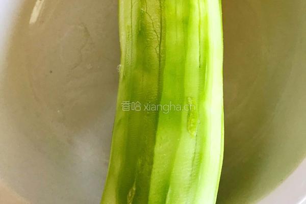 茭瓜胡萝卜丝饼的做法图解1