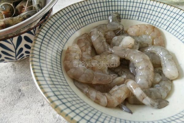 中餐厅2――面包屑炒虾的做法图解2