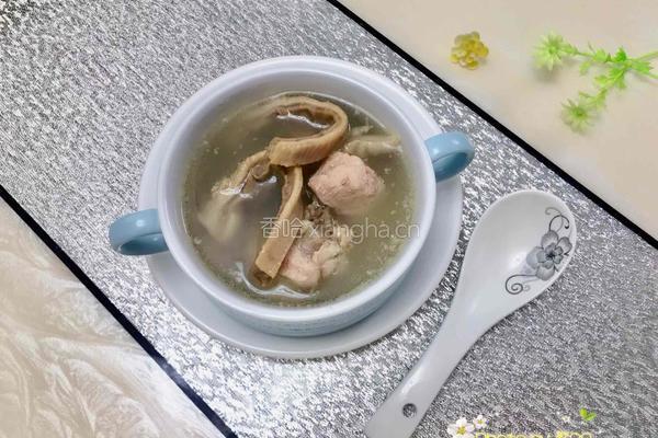 猪肚煲鸡汤的做法图解1