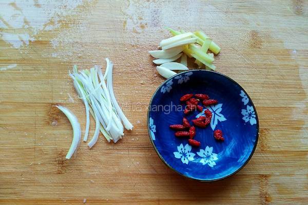 菌菇肉片汤的做法图解6