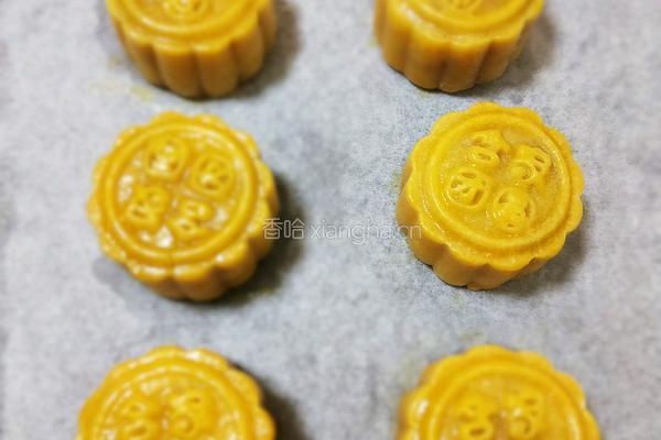 莲蓉蛋黄月饼的做法图解19