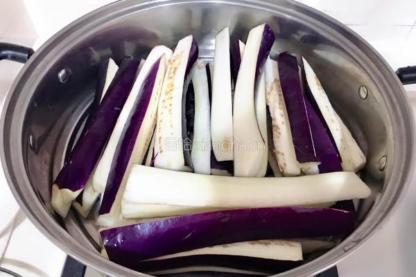 蒜香茄子的做法图解3