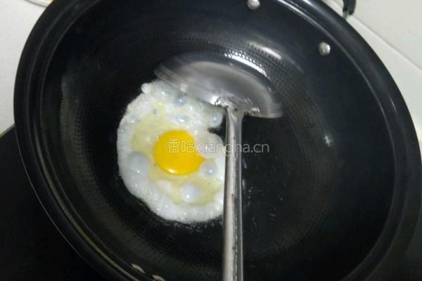 豆渣炒鸡蛋的做法图解3