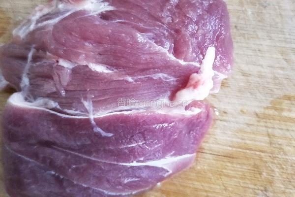 大葱炒肉的做法图解1