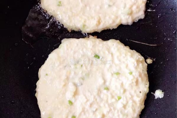 鲜玉米饼的做法图解6