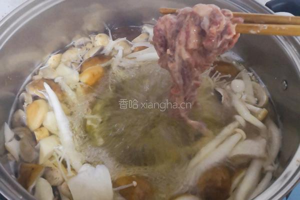 牛肉菌菇汤的做法图解8