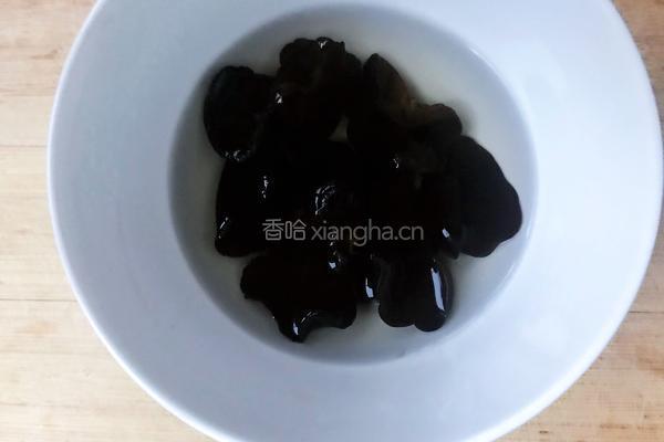 家常醋溜白菜的做法图解3