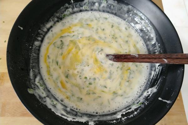 芹菜叶鸡蛋饼的做法图解5