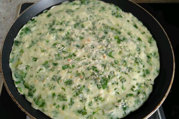 芹菜叶鸡蛋饼的做法图解10