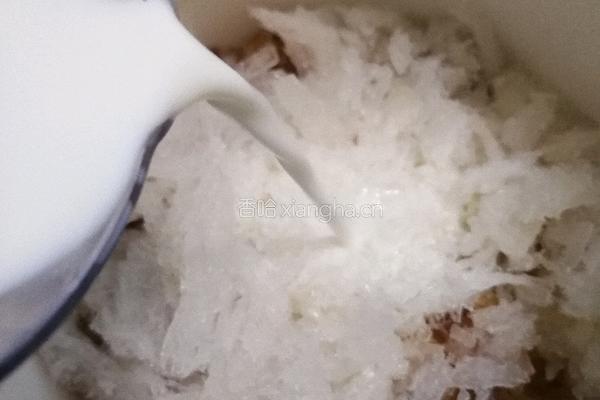 燕窝桃胶木瓜奶糖水的做法图解6