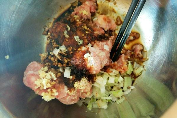 香菇胡萝卜猪肉包子的做法图解13