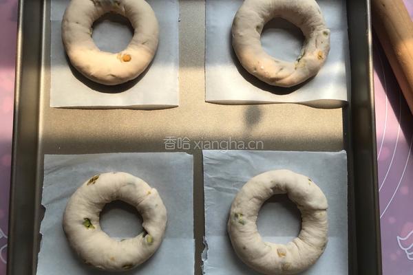 开心果碱水贝果的做法图解8