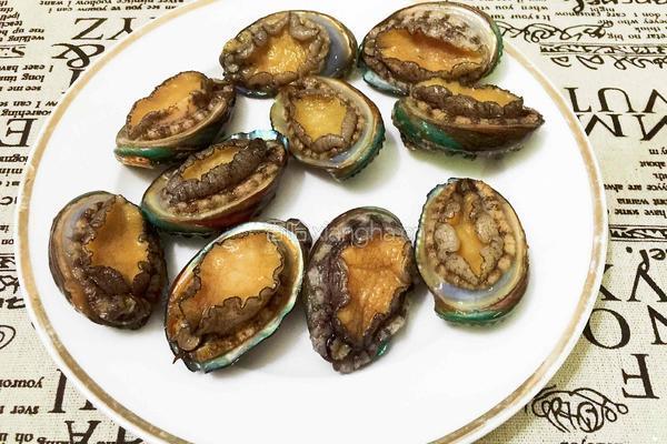 鲍鱼炖土豆的做法图解1