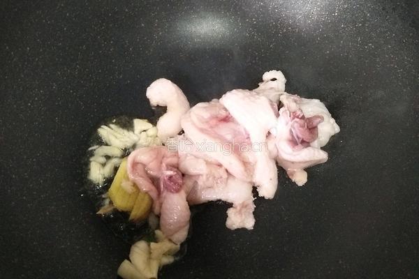 紫苏焖鸭的做法图解3