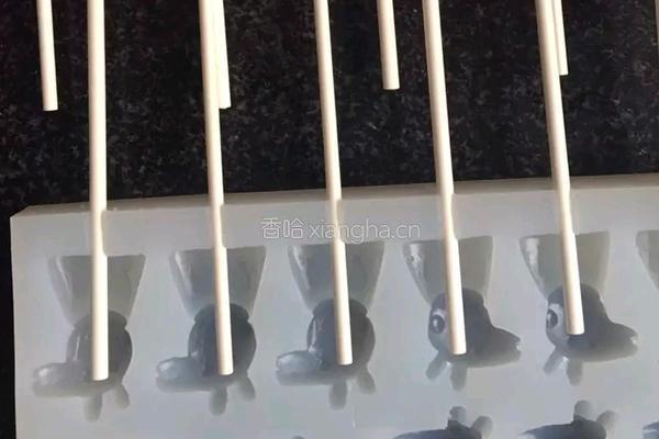 猕猴桃棒棒糖的做法图解3