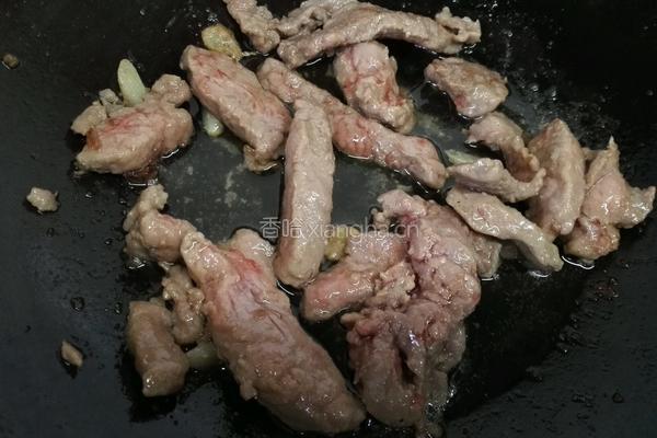 青椒洋葱炒牛柳的做法图解6