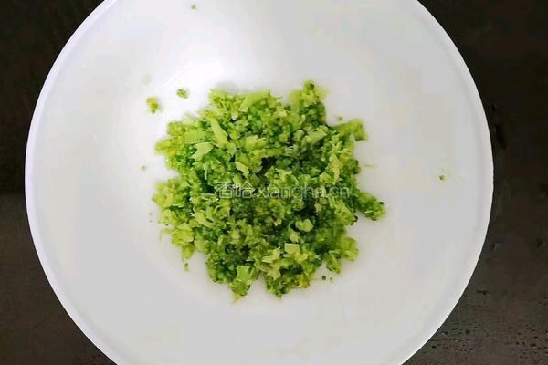 西蓝花山药瘦肉粥 (宝宝辅食）的做法图解7