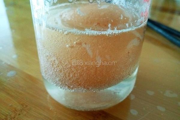 醋泡鸡蛋饮的做法图解5