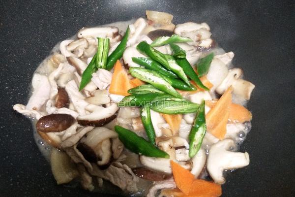 香菇炒肉片的做法图解9