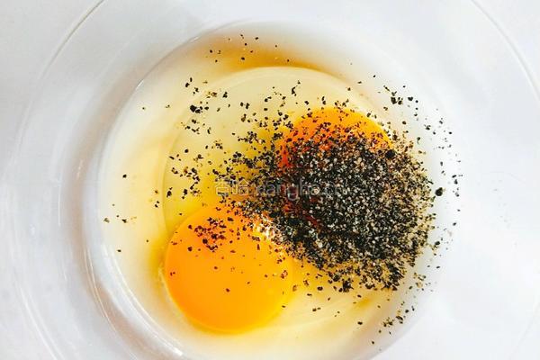 宝宝辅食胡萝卜鸡蛋饼的做法图解3