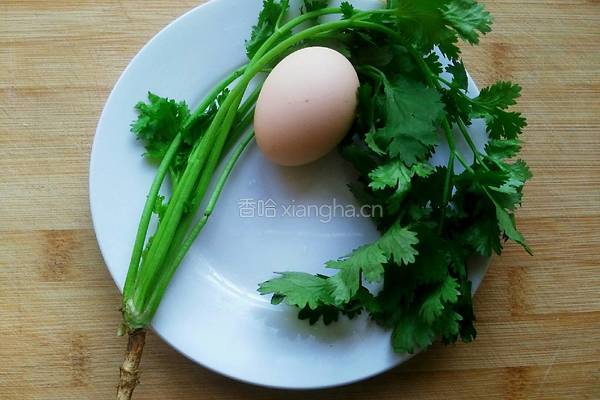 香菜煎蛋的做法图解1