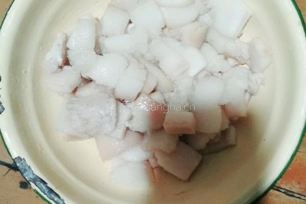 茄子炒肉的做法图解1