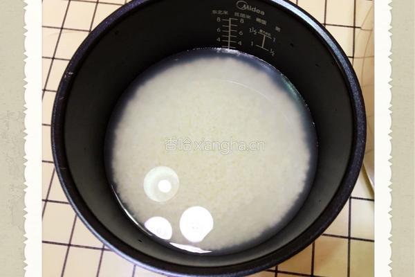 排骨焖饭的做法图解3