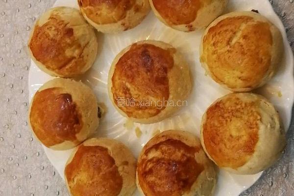 酥皮豆沙蛋黄月饼的做法图解10