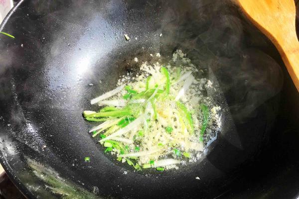 凉拌藕片的做法图解5