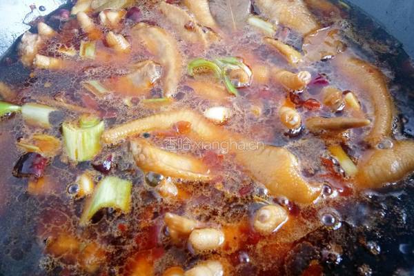 甜辣酱香卤鸡爪的做法图解6