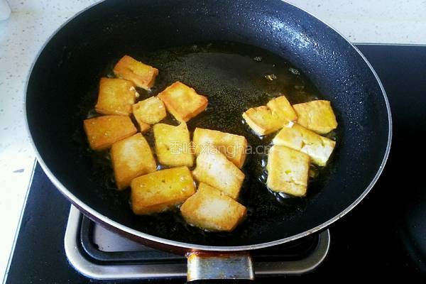 豆腐烧鲫鱼的做法图解7