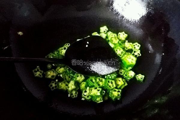 秋葵炒鸡蛋的做法图解6