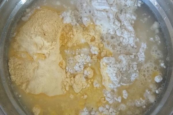 玉米面菜团子（酸菜猪肉馅）的做法图解3