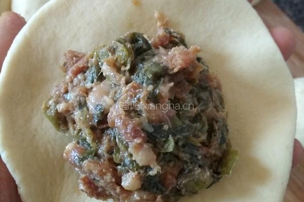 玉米面菜团子（酸菜猪肉馅）的做法图解15