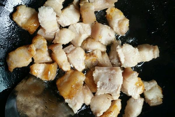 板栗红烧肉的做法图解7